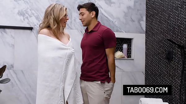Cory chase resolve tudo sem encanador na cozinha
