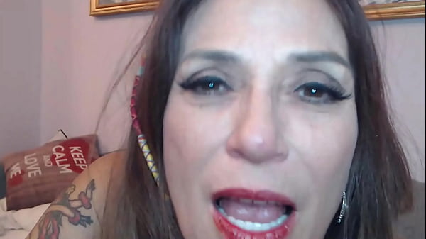 Faço amor intenso com você agora mesmo e sem limites